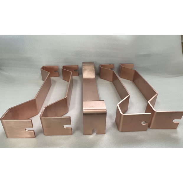 大型配電銅牌清洗處理 — 表面無氧化斑點、加工面均勻