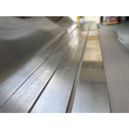 鋁合金直條鍍錫導體－均勻鍍錫處理與表面光澤展示