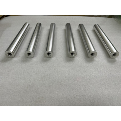 鋁棒鍍錫端面 — 鍍層平整、導電性與焊接性提升